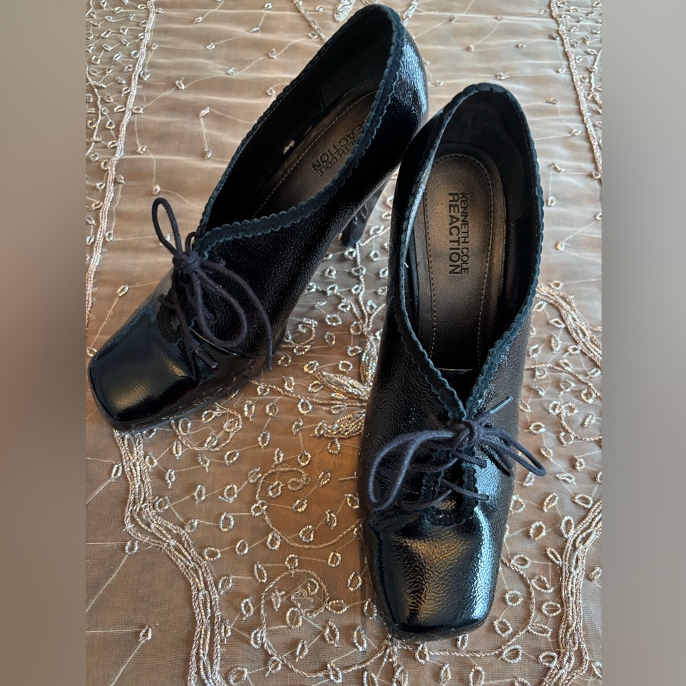 EUC Kenneth Cole Reaction Black Women's Shoes